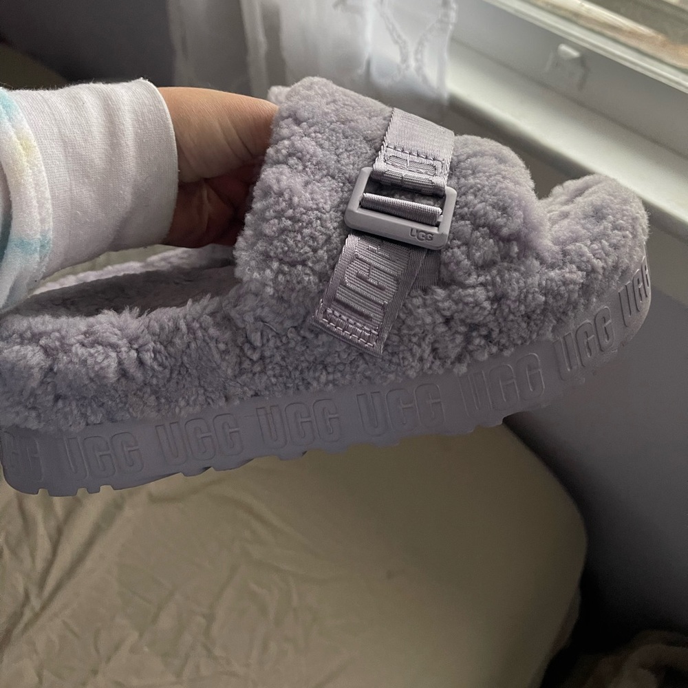 Lavender Ugg’s size 8 Womans